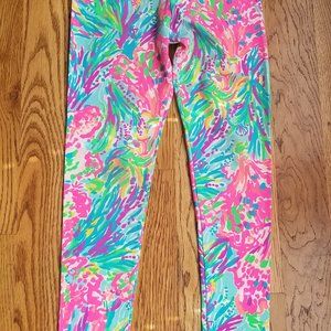 Size 8-10 Lily bundle- Brit Ruffle shirt/2-leggins